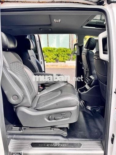 Hyundai Custin 2023 Đặc Biệt 1.5T - 40000 km