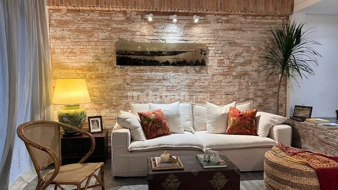 Nhà mặt tiền đường số 2 khu Làng Báo Chí Thảo Điền
