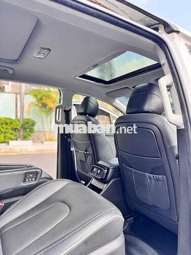 Hyundai Custin 2023 Đặc Biệt 1.5T - 40000 km