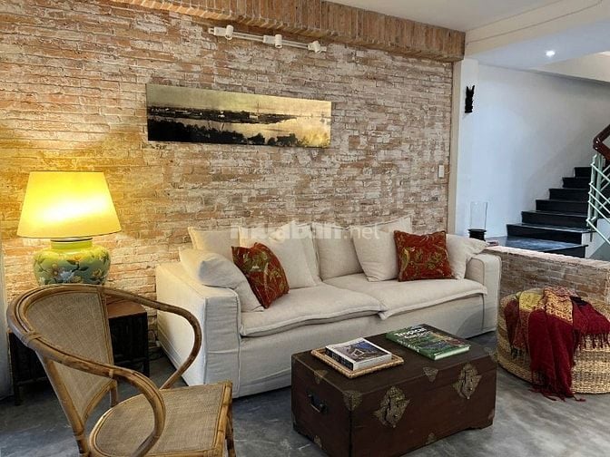 Nhà mặt tiền đường số 2 khu Làng Báo Chí Thảo Điền