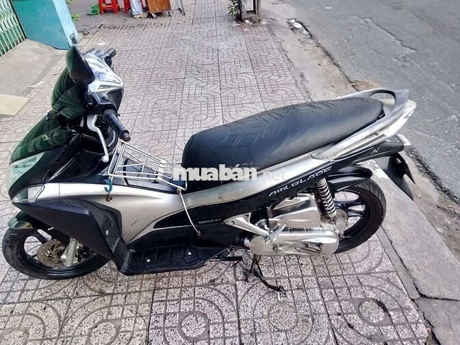 Nhà dư xe Airblade Fi giấy tờ đầy đủ ĐK 2011