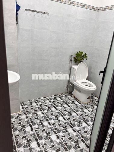 Phòng 35m2 đường DN13 , kdc An Sương , quận 12