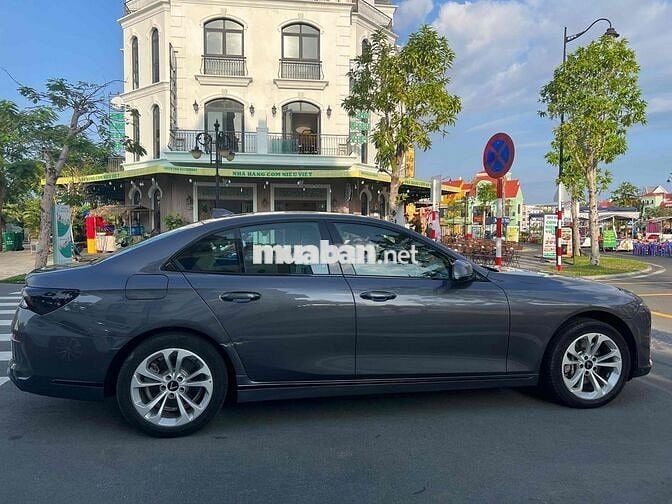 VinFast Lux A2.0 2022 A2.0 Tiêu chuẩn - 32000 km