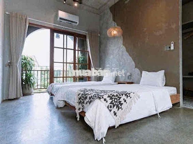 Bán villa phố cổ Hội An - Diện tích lớn-  doanh thu 80-100 tr/ tháng