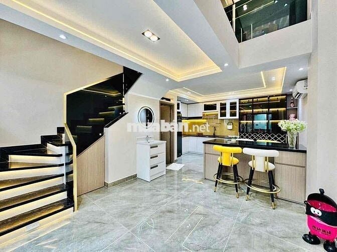NHÀ HẺM XE HƠI, 1 trệt 3 lầu, 4tỷ990 ĐƯỜNG TRẦN BÌNH TRỌNG - GÒ VẤP