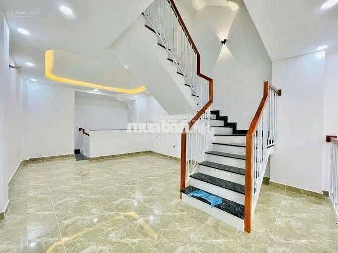 MT THỐNG NHẤT, GÒ VẤP. DT 4×15, TRỆT LỬNG 4 LẦU.