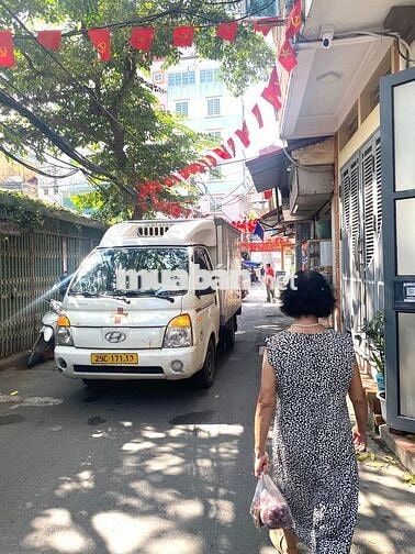 Cực hót nhà Cầu Giấy cho nhà đầu tư, ô tô 10m, sửa ccmn, 90m2, 19 tỷ Cực hót nhà Cầu Giấy cho nhà đầu tư, ô tô 10m, sửa ccmn, 90m2, 19 tỷ