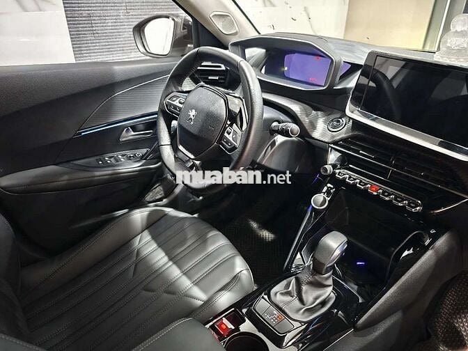 2022 GT Line 1.2 AT - 13000 km