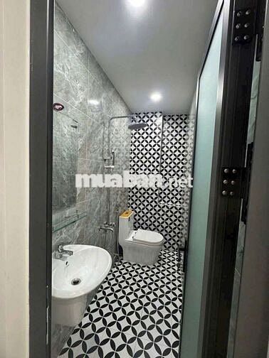 MT THỐNG NHẤT, GÒ VẤP. DT 4×15, TRỆT LỬNG 4 LẦU.