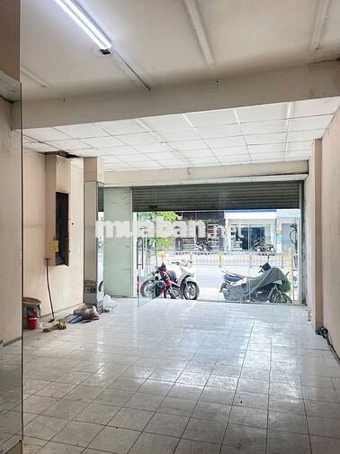 CHO THUÊ NHÀ Mặt Tiền Đường Trường Chinh Diện Tích 5x32M Trống Suốt.