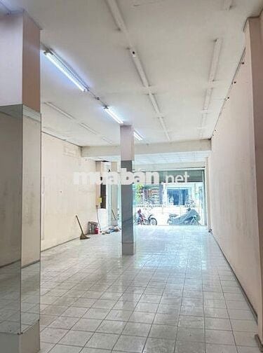 CHO THUÊ NHÀ Mặt Tiền Đường Trường Chinh Diện Tích 5x32M Trống Suốt.