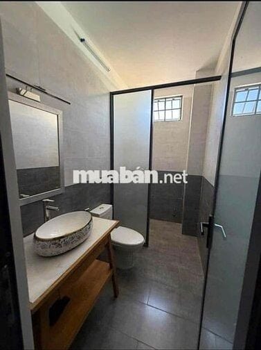 Bán nhà đường 10,5m vip Hoà xuân sập hầm