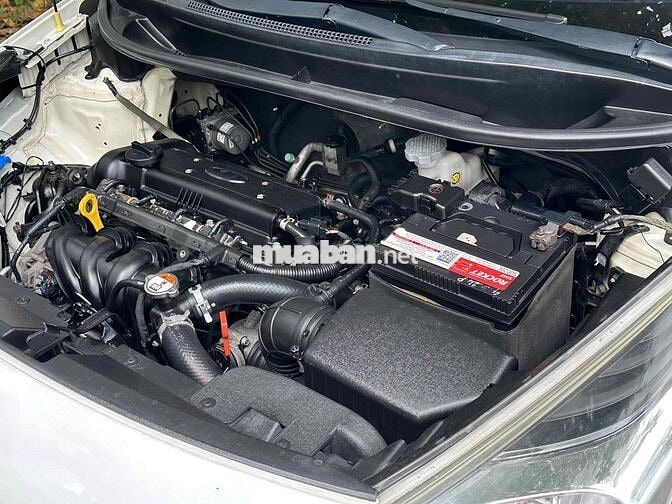 Kia Rio 2016 1.4 AT Sedan - 121000 km