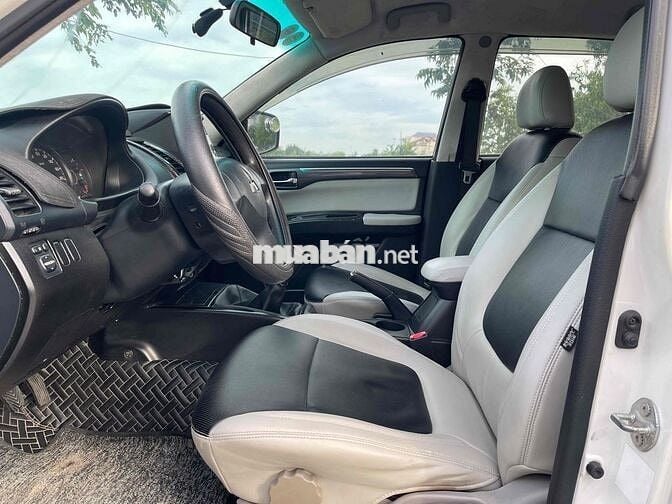 Mitsubishi Pajero Sport 2017 D 4x2 MT - 280000 km