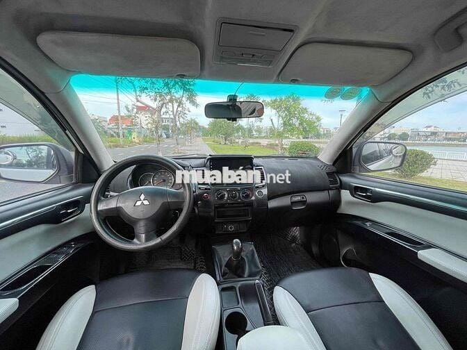 Mitsubishi Pajero Sport 2017 D 4x2 MT - 280000 km