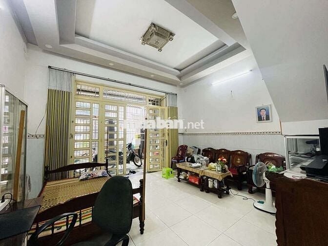 Bán Nhà 2 Tầng HXH Đ.Số 8 Linh Xuân DT 70m 5 ×13.5 . 3PN Sổ Hoàn Công