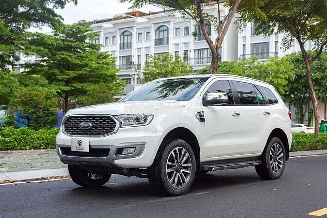 Ford Everest Titanium 2.0L AT 4x2 2020 - xuất HĐ