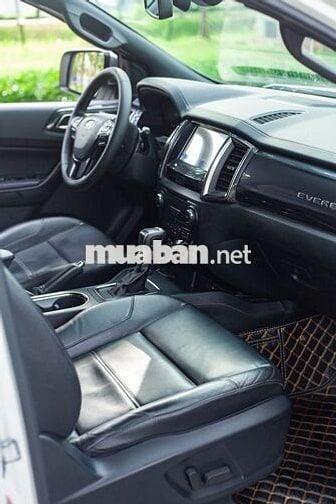 Ford Everest Titanium 2.0L AT 4x2 2020 - xuất HĐ