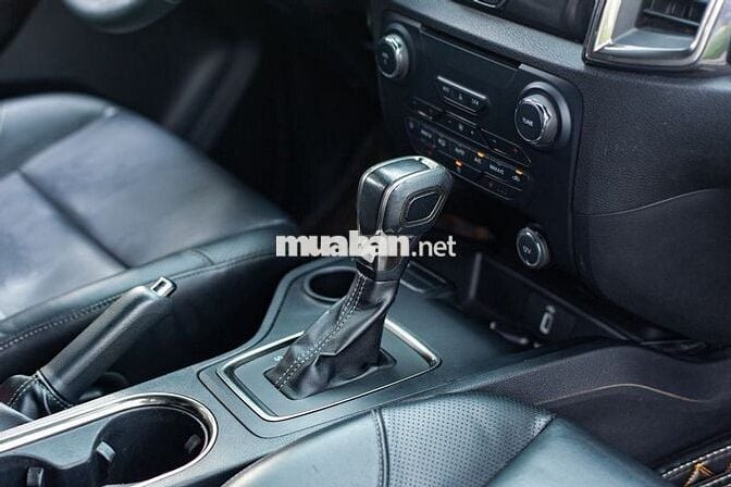 Ford Everest Titanium 2.0L AT 4x2 2020 - xuất HĐ