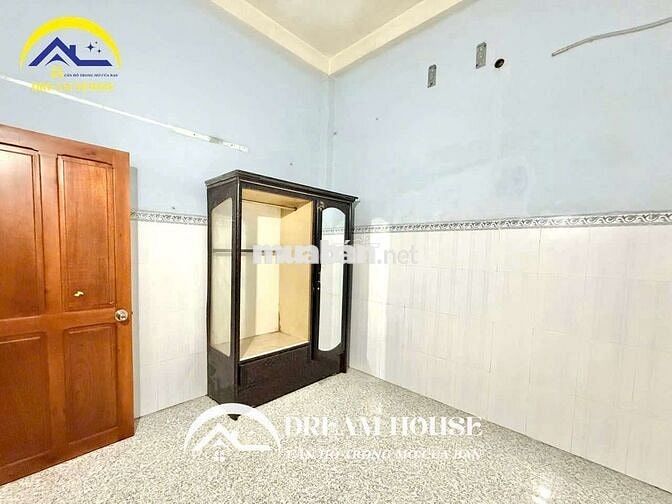 PHÒNG TRỌ CỬA SỔ TRỜI TÂN BÌNH