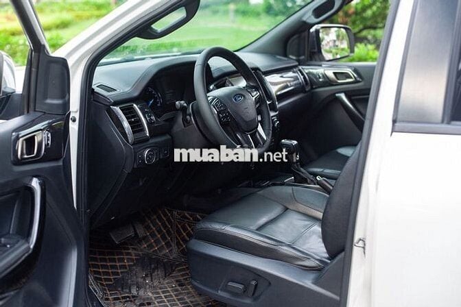 Ford Everest Titanium 2.0L AT 4x2 2020 - xuất HĐ