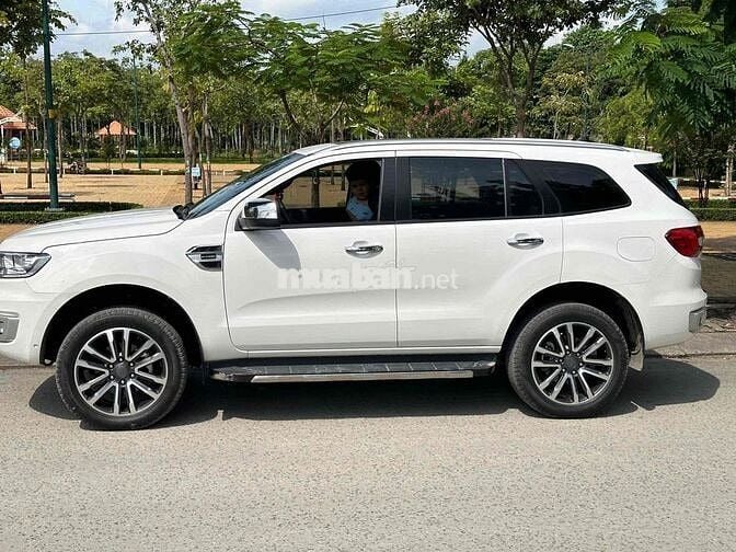 Ford Everest 2018 Titanium 2.0L 4x4 AT - 32000 km