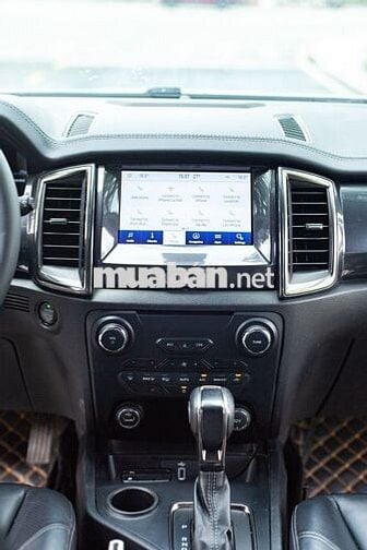 Ford Everest Titanium 2.0L AT 4x2 2020 - xuất HĐ