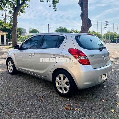 Hyundai i20 2012 1.4 AT - 125000 km