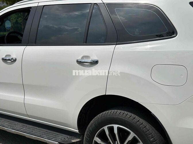 Ford Everest 2018 Titanium 2.0L 4x4 AT - 32000 km