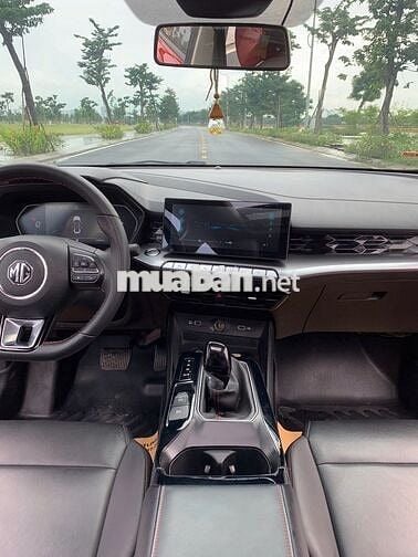 MG MG5 2022 Luxury - 26000 km