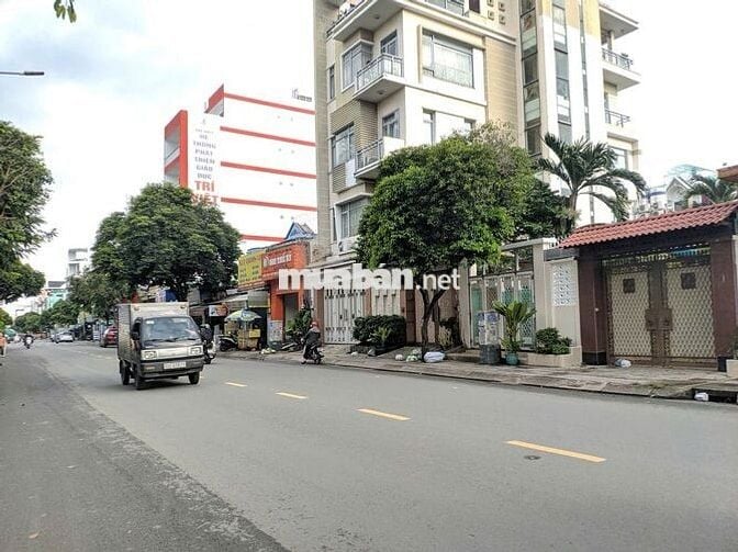 NHÀ MẶT TIỀN ĐƯỜNG ĐỘC LẬP 8X10m, SÁT TRƯỜNG TIỂU HỌC LÊ VĂN TÁM