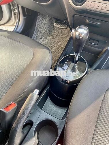 Hyundai i20 2012 1.4 AT - 125000 km