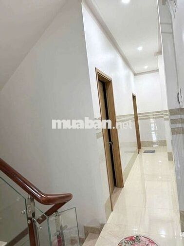 Bán nhà mặt tiền gần công viên đài truyền hình Vĩnh Long