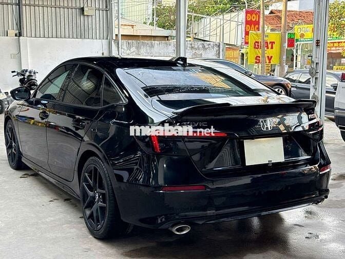 HONDA CIVIC 1.5 AT RS 30000 km