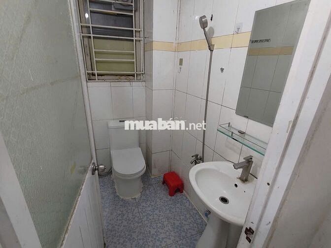 Cho thuê phòng trọ giá rẻ sát Đại Học Nguyễn Tất Thành Quận 4
