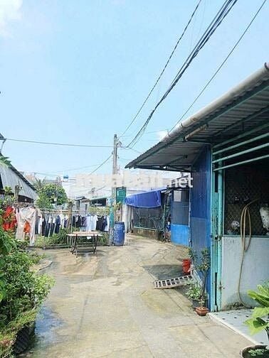 CHỈ 4,5 TỶ - NHÀ NGAY THỚI TAM THÔN, ẤP NAM THỚI SÁT THỊ TRẤN HÓC MÔN