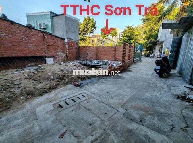 LÔ GÓC HAI MẶT KIỆT Ô TÔ SAU LƯNG CHỢ ĐÊM SƠN TRÀ