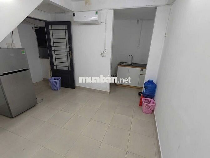 Cho thuê phòng trọ giá rẻ sát Đại Học Nguyễn Tất Thành Quận 4
