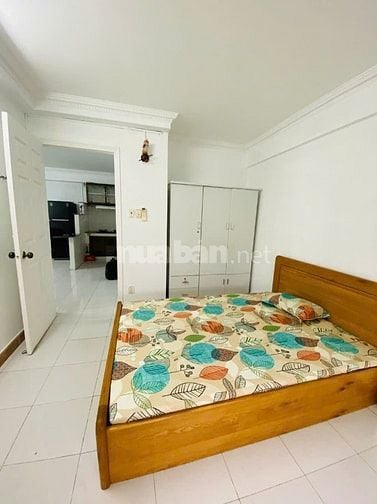 Bán gấp chung cư Miếu Nổi 18 tầng, 54m2(2PN) sổ hồng