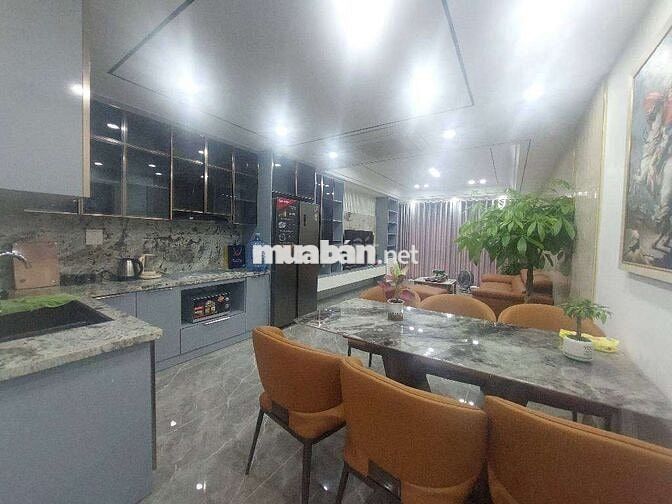 Bán nhà Phố Trạm- phường Long Biên gần ngay siê thi Aeon, 8 tầng , 56m