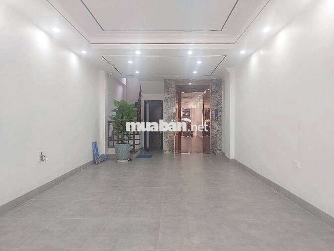 Bán nhà Phố Trạm- phường Long Biên gần ngay siê thi Aeon, 8 tầng , 56m