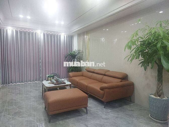 Bán nhà Phố Trạm- phường Long Biên gần ngay siê thi Aeon, 8 tầng , 56m
