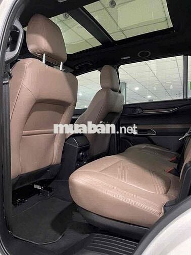 Ford Everest 2023 Titanium 2.0 AT 4x2 - 11000 km
