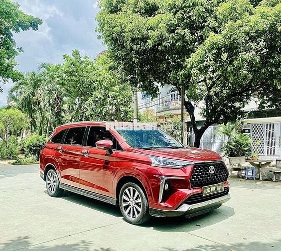 Toyota Veloz Cross 2022 CVT - 1 chủ - BD full hãng