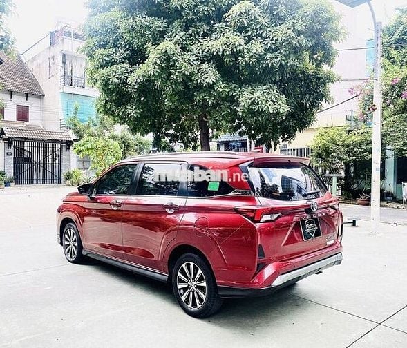 Toyota Veloz Cross 2022 CVT - 1 chủ - BD full hãng
