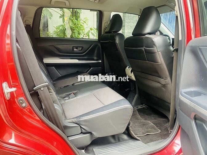 Toyota Veloz Cross 2022 CVT - 1 chủ - BD full hãng