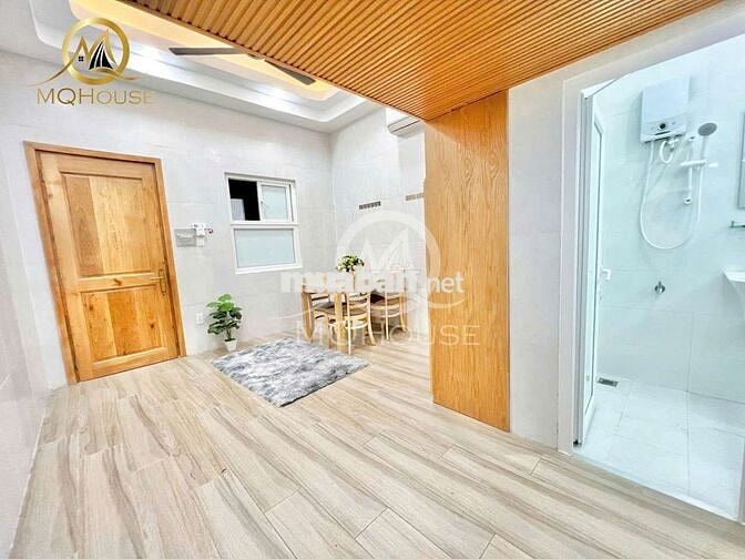 Duplex Ở được 4 người Máy giặt riêng - Thang máy, có hầm xe, Gần chợ