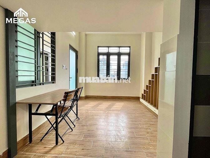 Phòng Trọ Mới Xây Gác Lớn Cửa Sổ Thoáng Gần Công Viên Phần Mềm