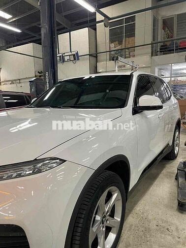 VinFast Lux SA2.0 2021 2.0 AT - 57000 km
