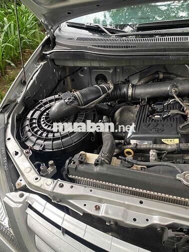 Toyota Innova 2009 G - 153000 km